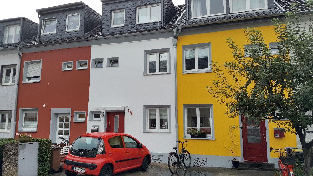 Fassadenarbeiten an drei Häusern nachher vom Malerbetrieb Köln