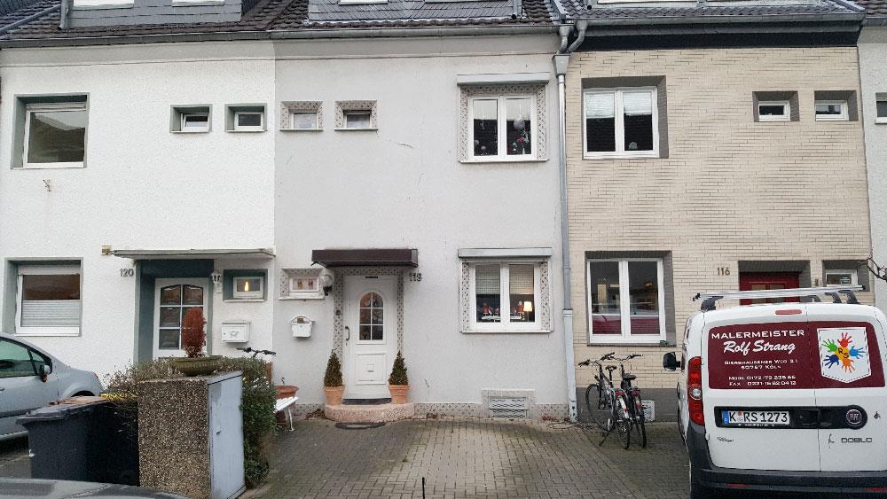 Fassadenarbeiten an drei Häusern vorher vom Malerbetrieb Köln